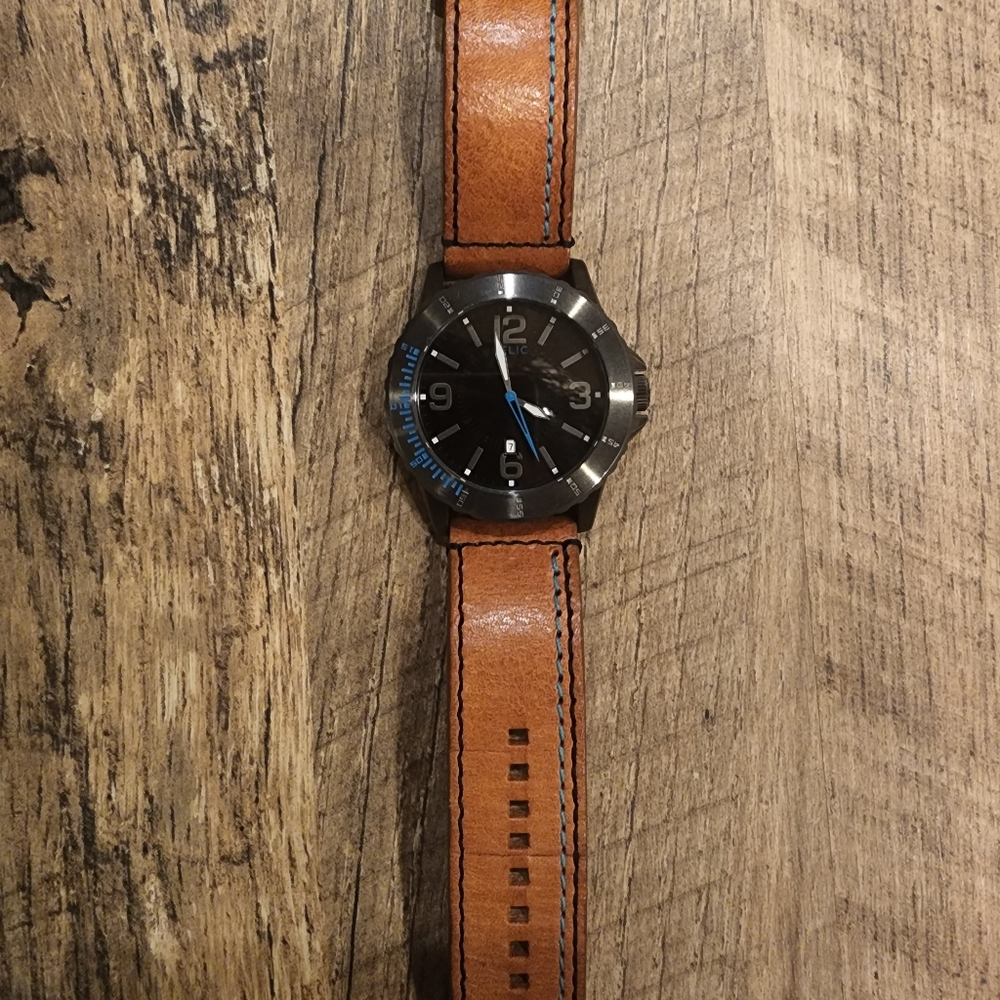 Men's Relic Watch.